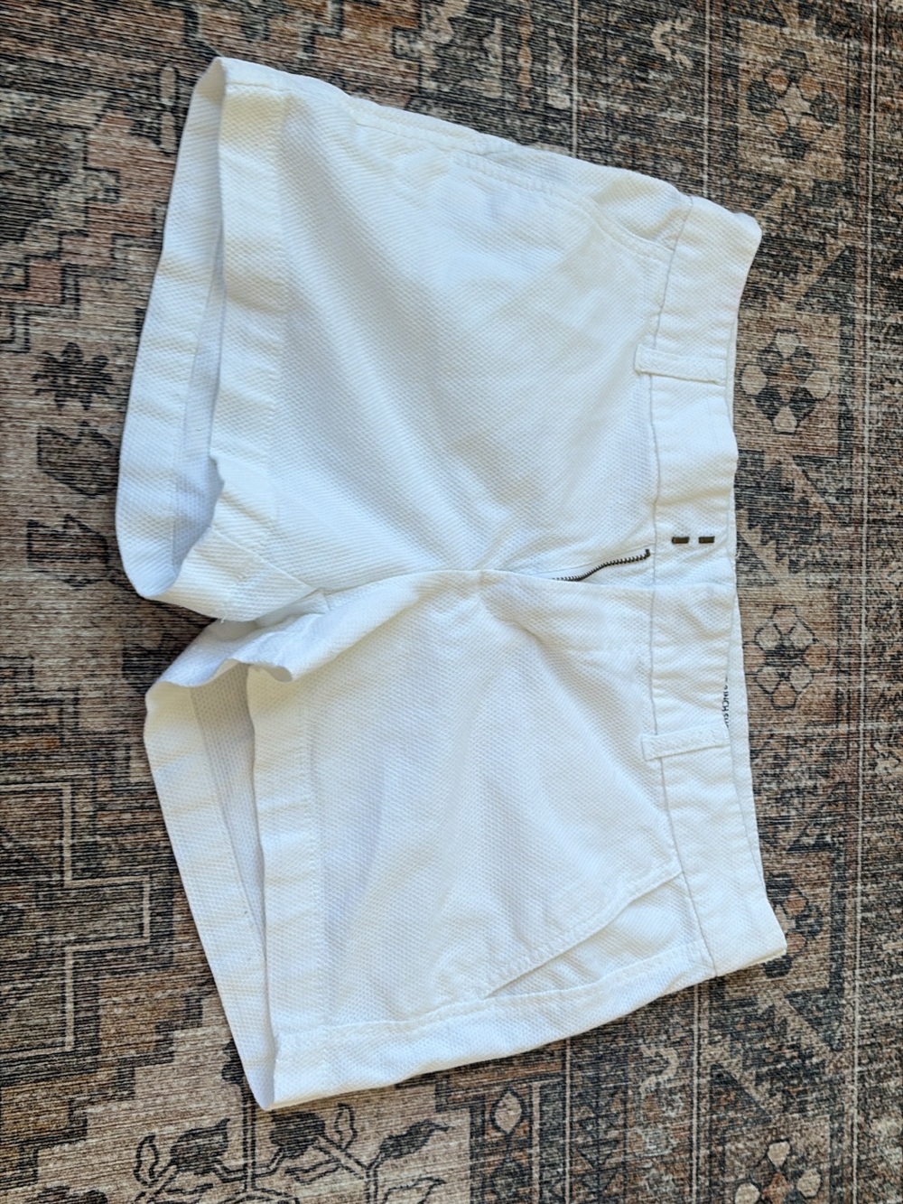 GAP White Textured Women's Shorts